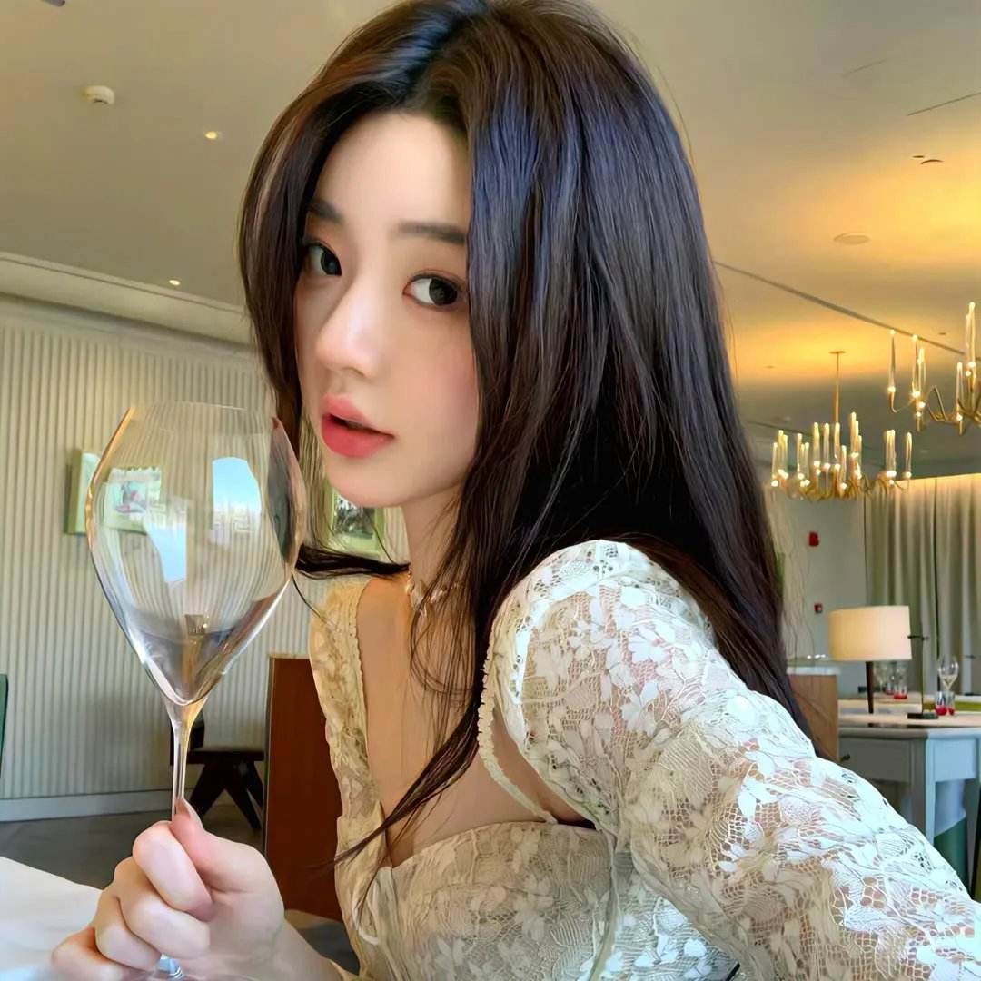 女管家